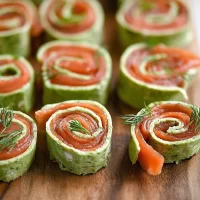 Delicious Smoked Salmon Roll Ups with Dill