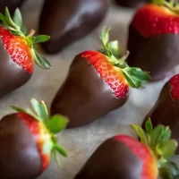 Delicious Classic Chocolate Covered Strawberries