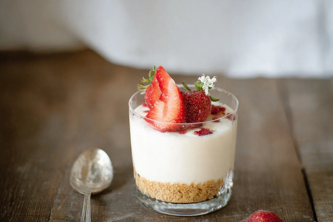 No Bake Cheesecake Cups Ready to Serve
