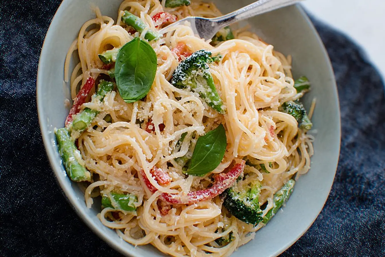 Classic Pasta Primavera with Fresh Vegetables