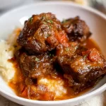 Braised Short Ribs Served with Garlic Mashed Potatoes