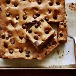 Perfectly Baked Chocolate Chip Pumpkin Bars