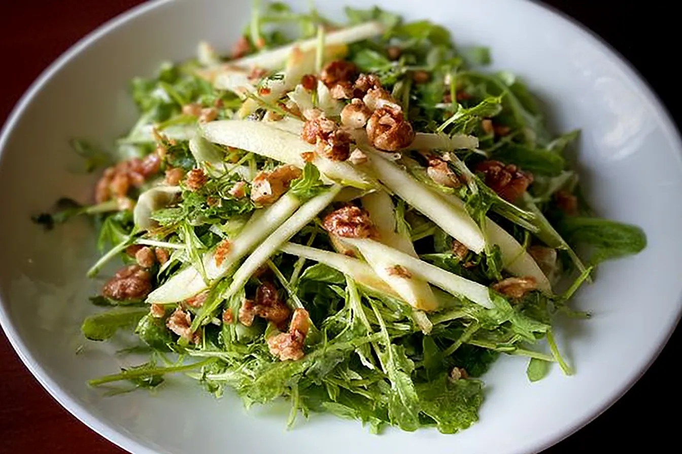 Vibrant Honeycrisp Apple Salad with Nuts and Greens