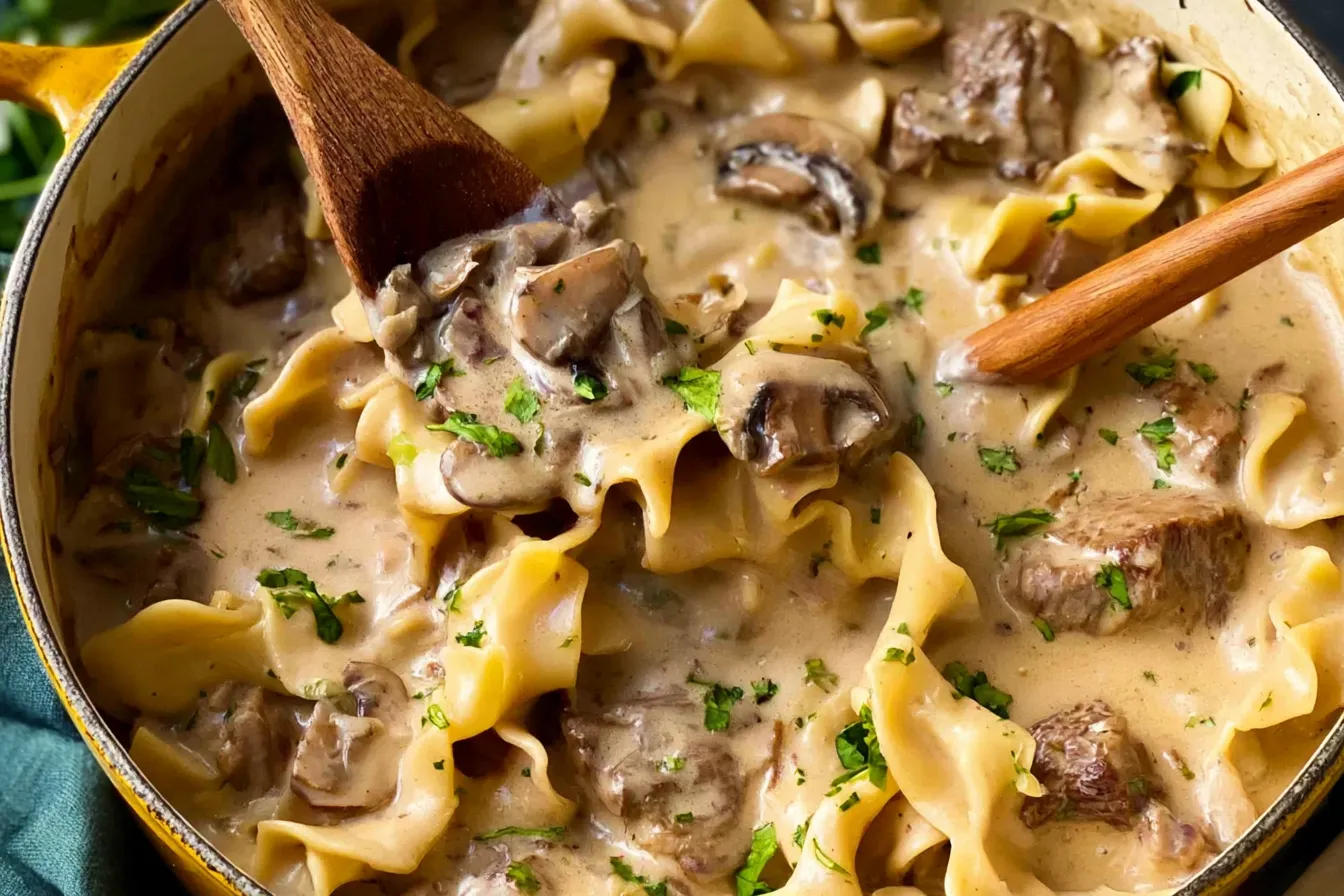 Slow Cooker Beef Stroganoff